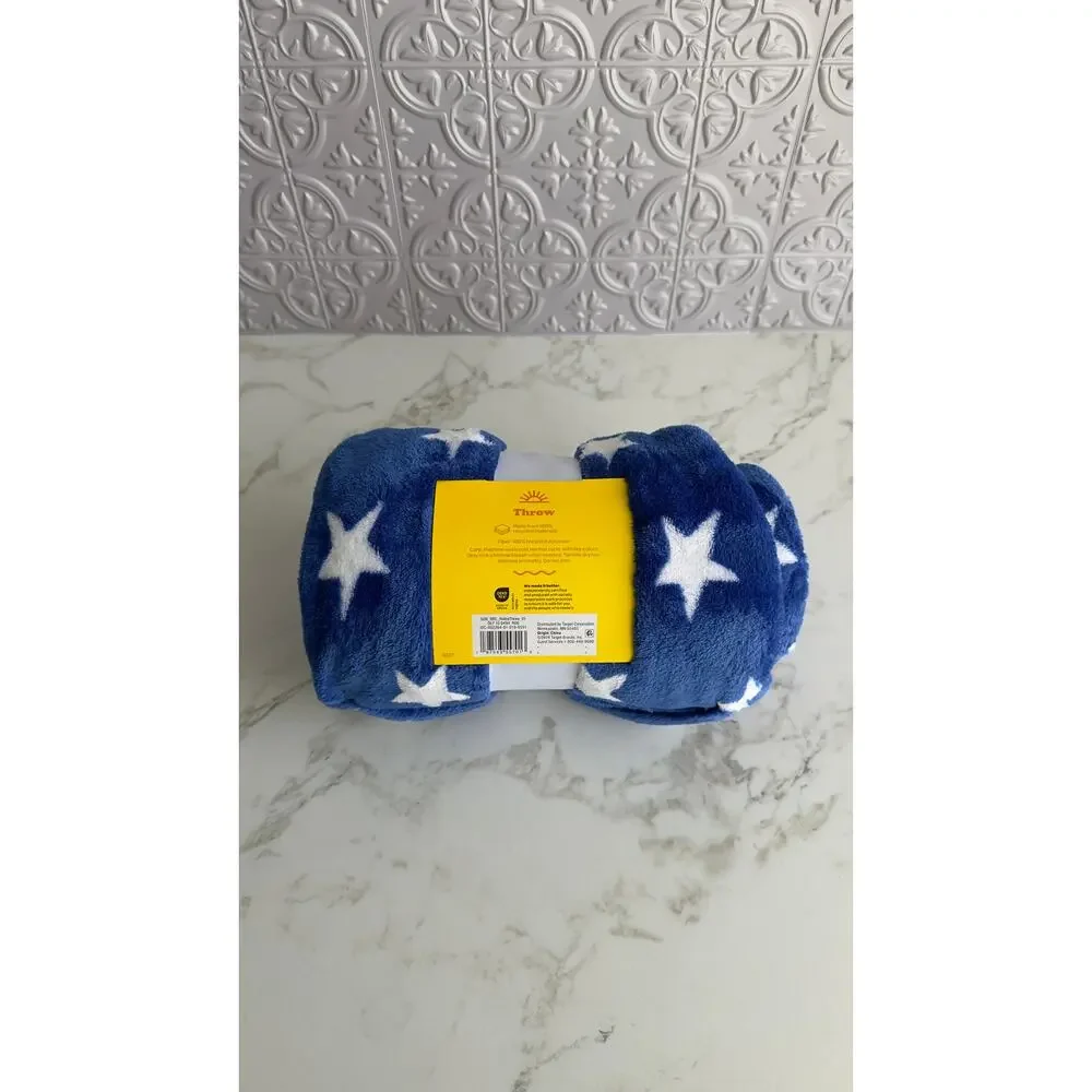 Sun Squad Star Printed Plush Throw Blanket Royal Blue White Stars 50